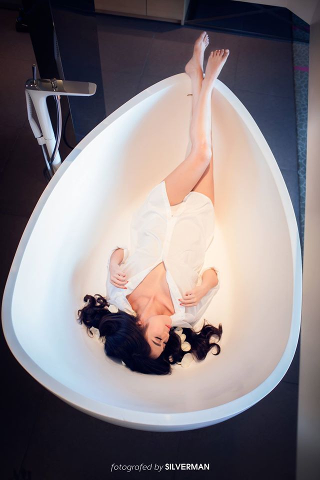 冲田杏梨女教师bd未删减